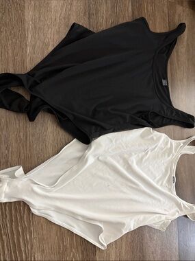 SHEIN Black and White Double Pack Sleeveless Bodysuits